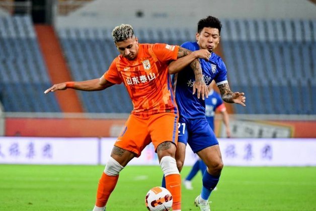 中超：三镇2-2铁人，卡迪斯传射，严鼎皓、安以恩破门