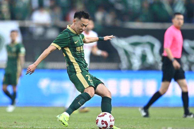 国足官方：程进、蒋光太、拜合拉木受伤 补招高天意