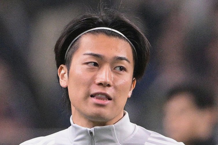 中村敬斗是兰斯队史第二位世界杯进球者，第一位就是方丹