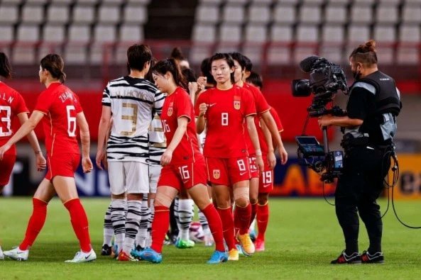 韩媒哀叹：韩国足球史上最黑暗的一天 首发阵容令人费解