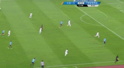 热菲尼奥闪电破门！铁人1-0领先申花，战局开篇就精彩了