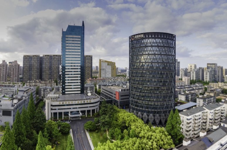 浙媒：王钰栋获欧洲多队报价，赛季后留洋或成现实