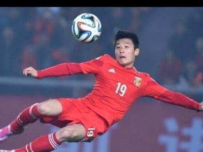 大连嗨球1:0战胜北京国安。小组第二战胜了小组第一。